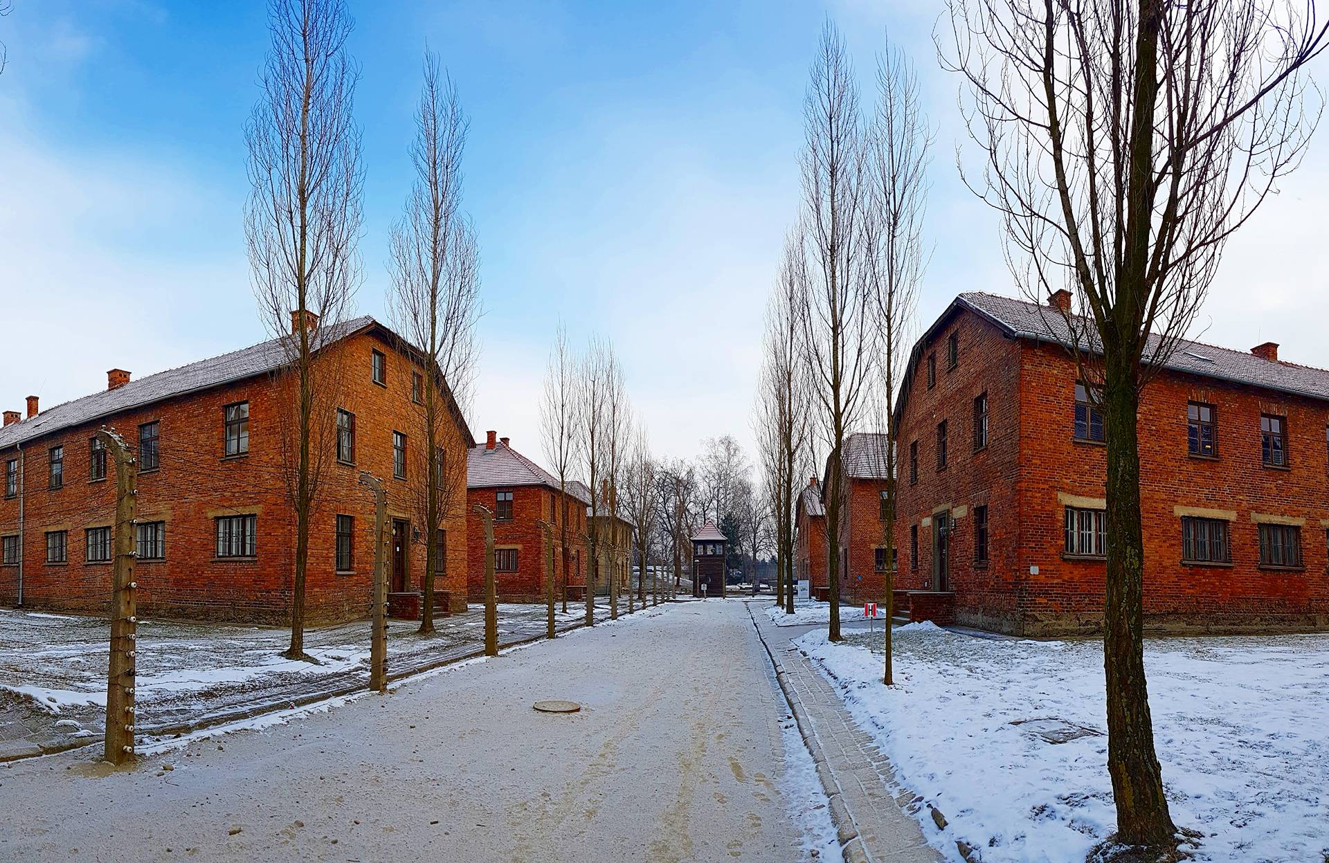 welcome-to-auschwitz-streets-museum